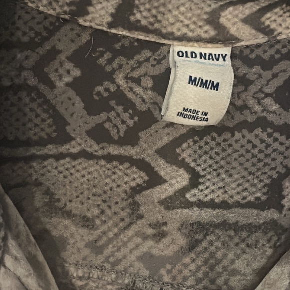 Button down blouse. - Picture 2 of 2